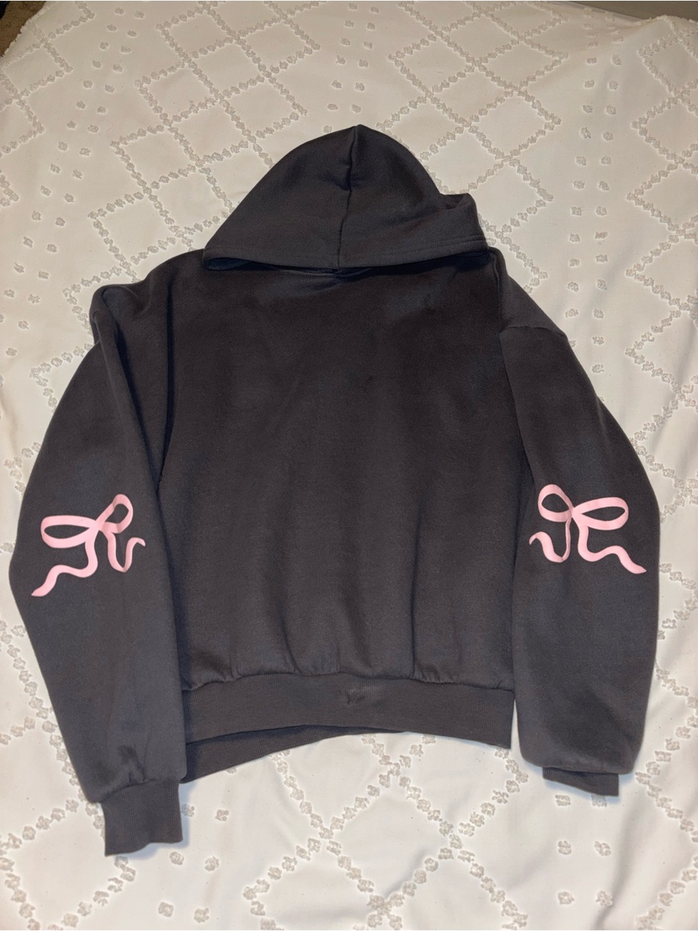 Edikted Graphic Hoodie Black & Pink Size Medium Like New